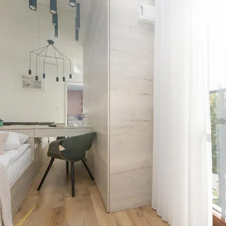 Przy Rzece Dla 2 Osob Z Parkingiem I Klimatyzacja W Warszawie By Renters